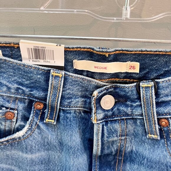 NEW Levis Wedgie Fit Jeans - Size 26 - Picture 3 of 7